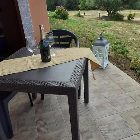Gli Olivastri Raggio Di Sole , Con Piscina E Vista Mare ,climatizzatore,wifi 度假居 阿列恩图