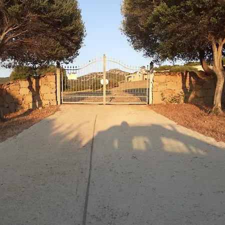 Gli Olivastri Raggio Di Sole , Con Piscina E Vista Mare ,climatizzatore,wifi 펜션 *