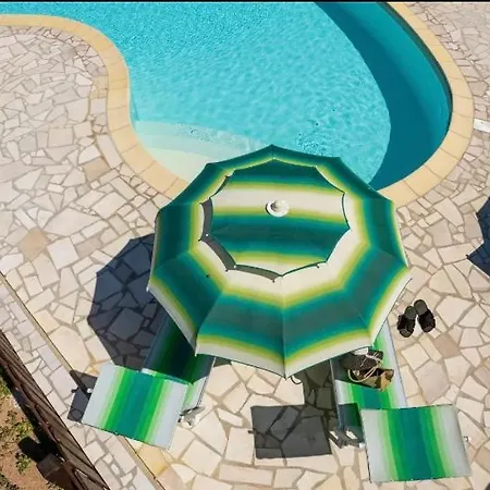 펜션 Gli Olivastri Raggio Di Sole , Con Piscina E Vista Mare ,climatizzatore,wifi *