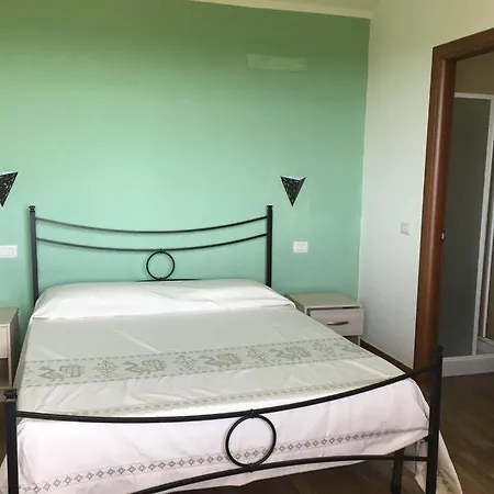 Gli Olivastri Raggio Di Sole , Con Piscina E Vista Mare ,climatizzatore,wifi 아글리엔투