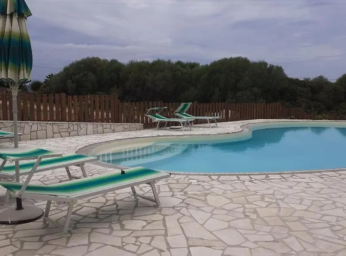 Gli Olivastri Raggio Di Sole , Con Piscina E Vista Mare ,climatizzatore,wifi Tatil Evi