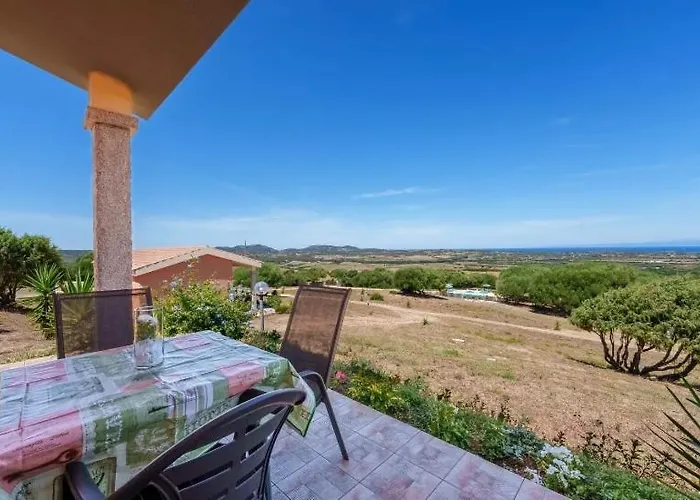Gli Olivastri Raggio Di Sole , Con Piscina E Vista Mare ,climatizzatore,wifi *